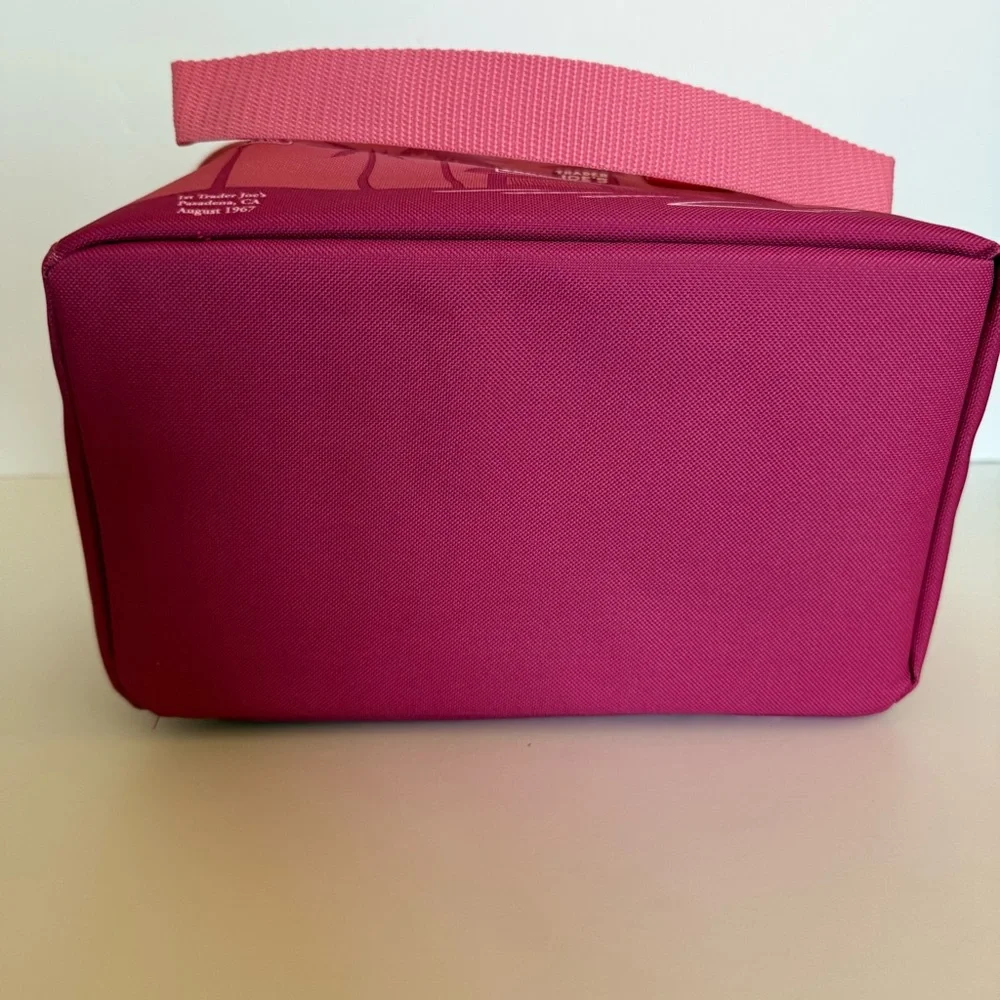🆕 Trader Joe’s mini Pink Insulated Bag - Picture 5 of 6